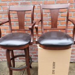 NEW Hardwood BAR stools (In BOX) w.Armrests