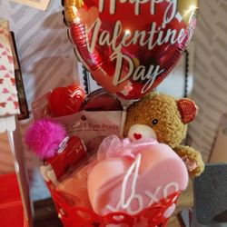 Valentine's Day Gift Basket 