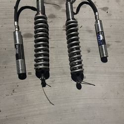 2.5x10 fox coilovers with springs