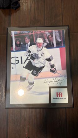 Signed hockey poster