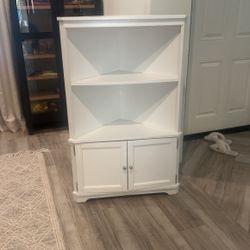 Corner Shelf Unit