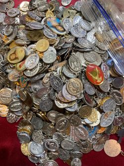Huge Lot 4 pounds Of Vintage Religious Medals In Found Condition