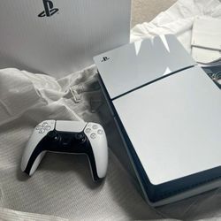 Ps5 (Slim Disk) box+cables+1 Controller+Black Ops7