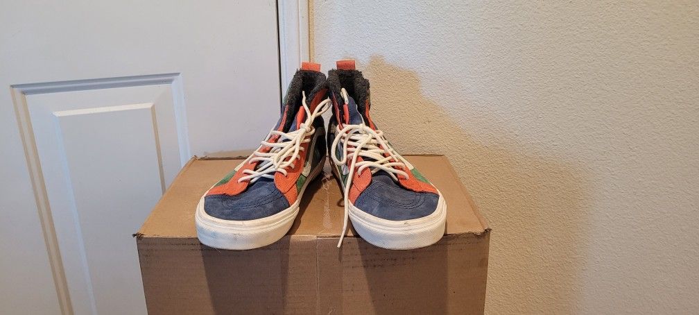 Mens Vans High Top Suede Sherpa Lined Shoes