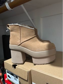 Brand new UGGS 8.5