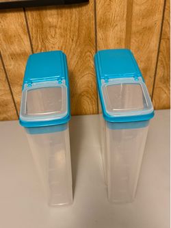 2 Clear Food Storage Containers W/ Flip Top Lids