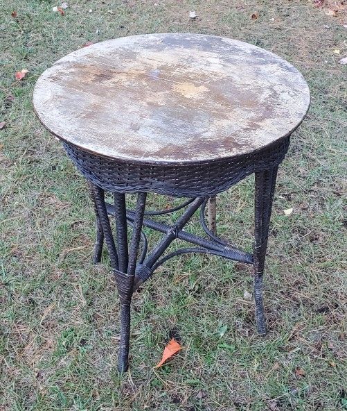 Antique Wicker Side Table