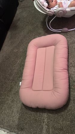 Baby lounger