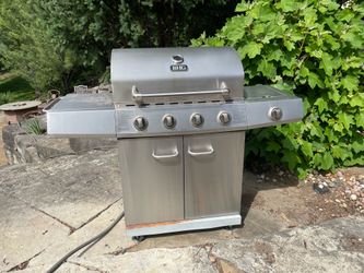 5 Burner BBQ BHG Grill propane!