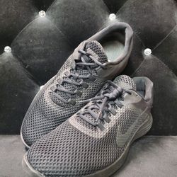 Nike Revolution Black Men's Racer Sneakers Size US 13 (New) 908986-002