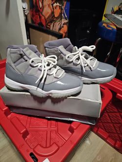Jordan 11 cool grey size 9.5