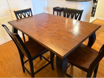 Dining table & chairs