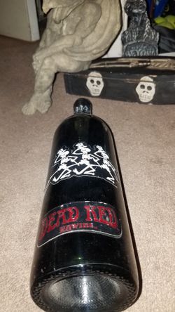 Limited Edition Unopened Greatful Dead Unwine 'Dead Red'
