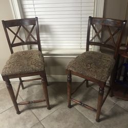 2 Bar chairs