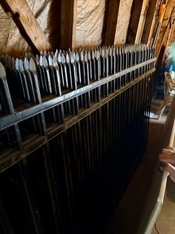 9 Black Steel Spear Top Fences
