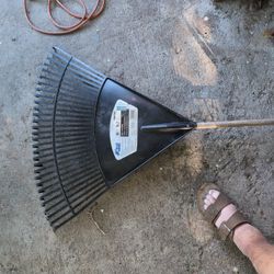 Blue Hawk Landscaping Rake 30 Tines, 76.2 CM