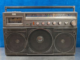 Magnavox Boombox D8443