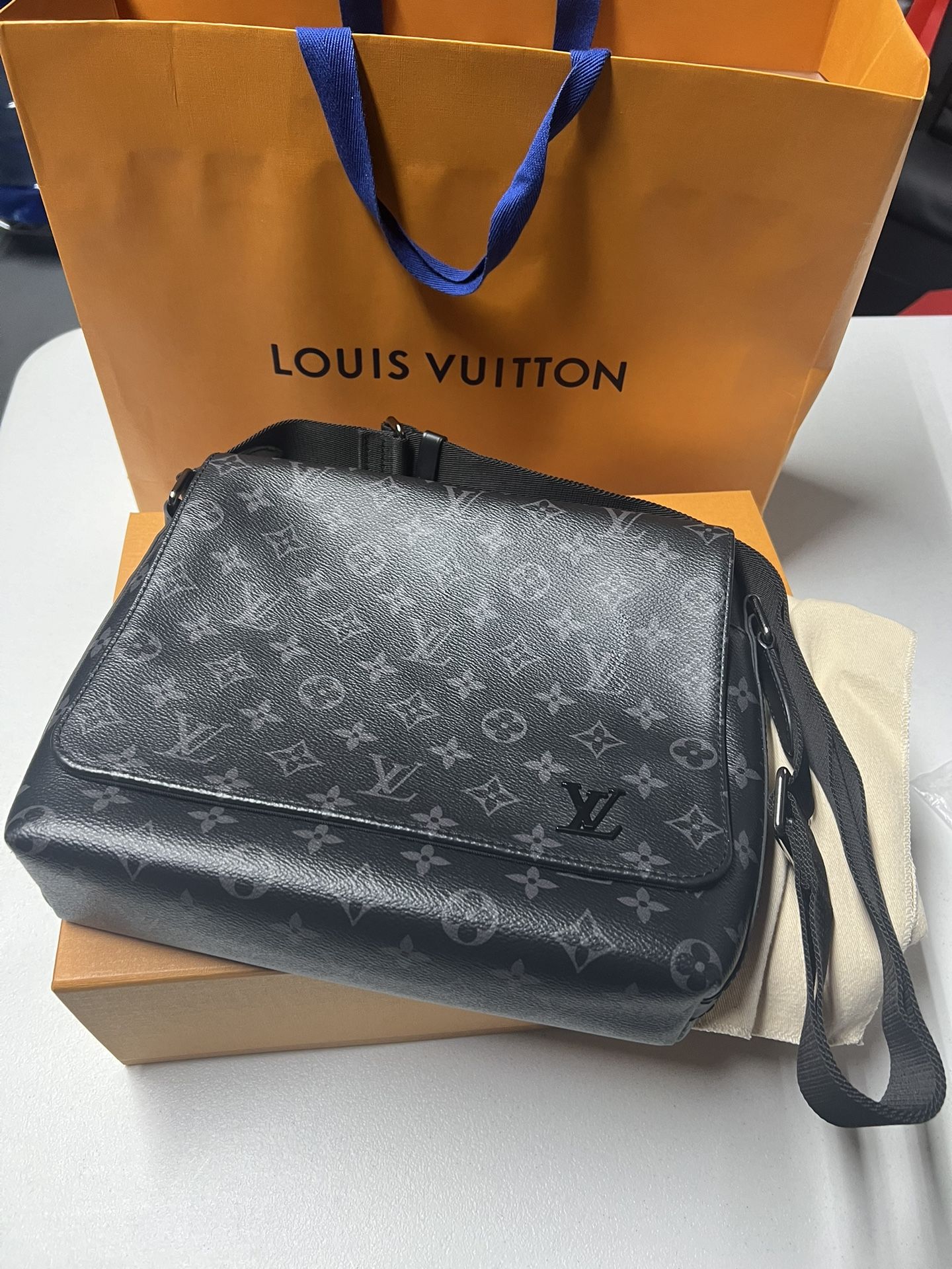 Louis Vuitton District PM Messenger Bag