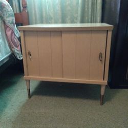 VINTAGE. RECORD CABINET