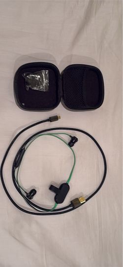 Mint Condition Razer Hammerhead BT + Premium Accessories