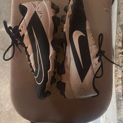 Nike Cleats Fast flex 