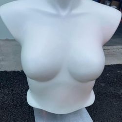 MANNEQUIN BUST COMMERCIAL QUALITY 