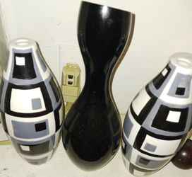 3 Set Of Vases