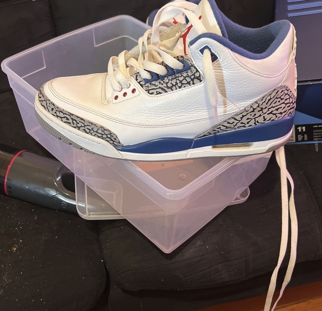 2011 True Blue 3’s