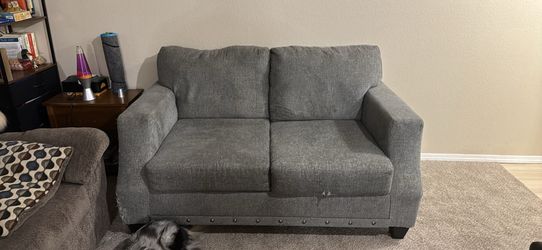 Free love seat