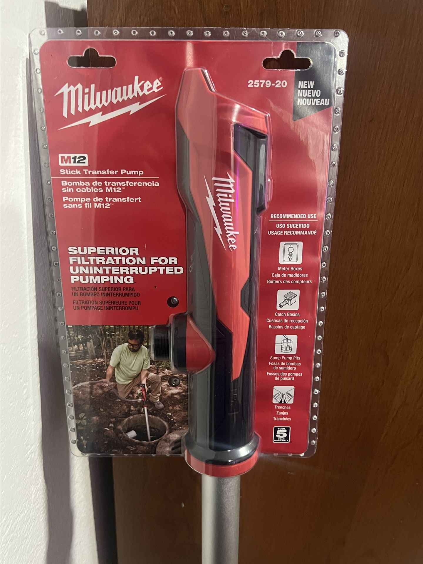 Milwuakee M12 Stick Pump