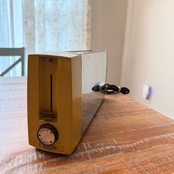 Vintage Harvest Gold toaster