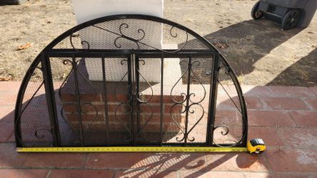Cast Iron Fireplace Screen (47"w X 26 3/4")