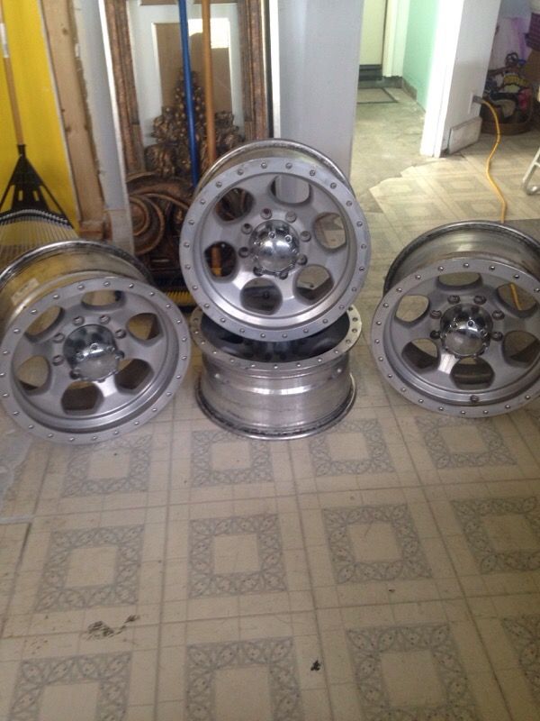 8lug Robby Gordon wheels