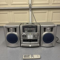 Boombox - Aiwa CA-DW535 Radio , CD , Cassette 