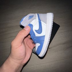 Jordan 1 High OG “True Blue”