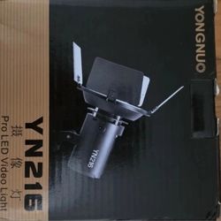 YN216 PORTABLE STUDIO LIGHT