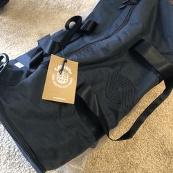 Jones Duffle  Bag With Trail Blazers Logo