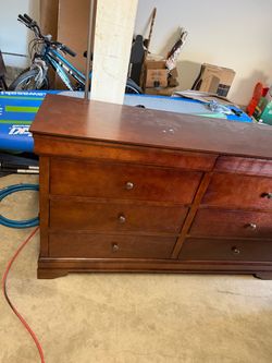 Cherry Finish Solid Wood Dresser