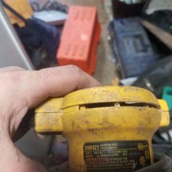 Dewalt Random Orbit Sander