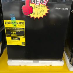 frigidaire mini fridge 