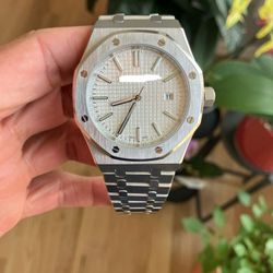 Luxury Wristwear Accessories 