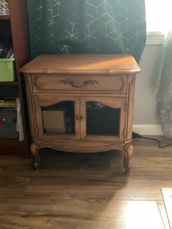 Beautiful wooden end table