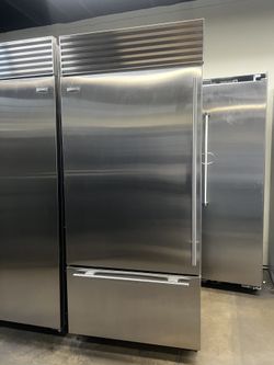 Sub Zero 36”Wide Built In Stainless Steel Bottom Freezer 
