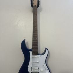 Yamaha PAC012 Pacifica Electric Guitar - Metallic Blue