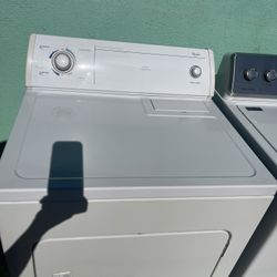 Dryer.   Like New!   Free Delivery!   🚚 
