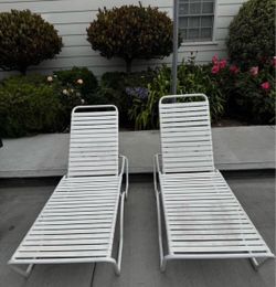 Make offer Tropitone Chaise lounge Chairs