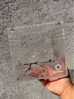Tarantula cribs brand