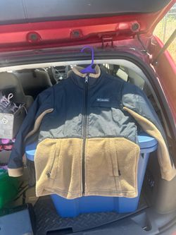 Columbia fuzzy jacket