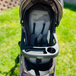 Graco Brand Stroller In Good Condition 