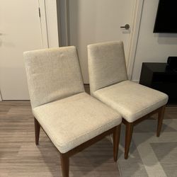 2 Dining Table Chairs